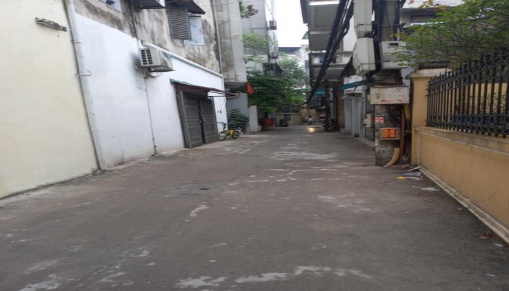Cho thuê nhà ngõ ba gác Nguyễn khang - cầu giấy - 31m - 5 tầng - 13 triệu